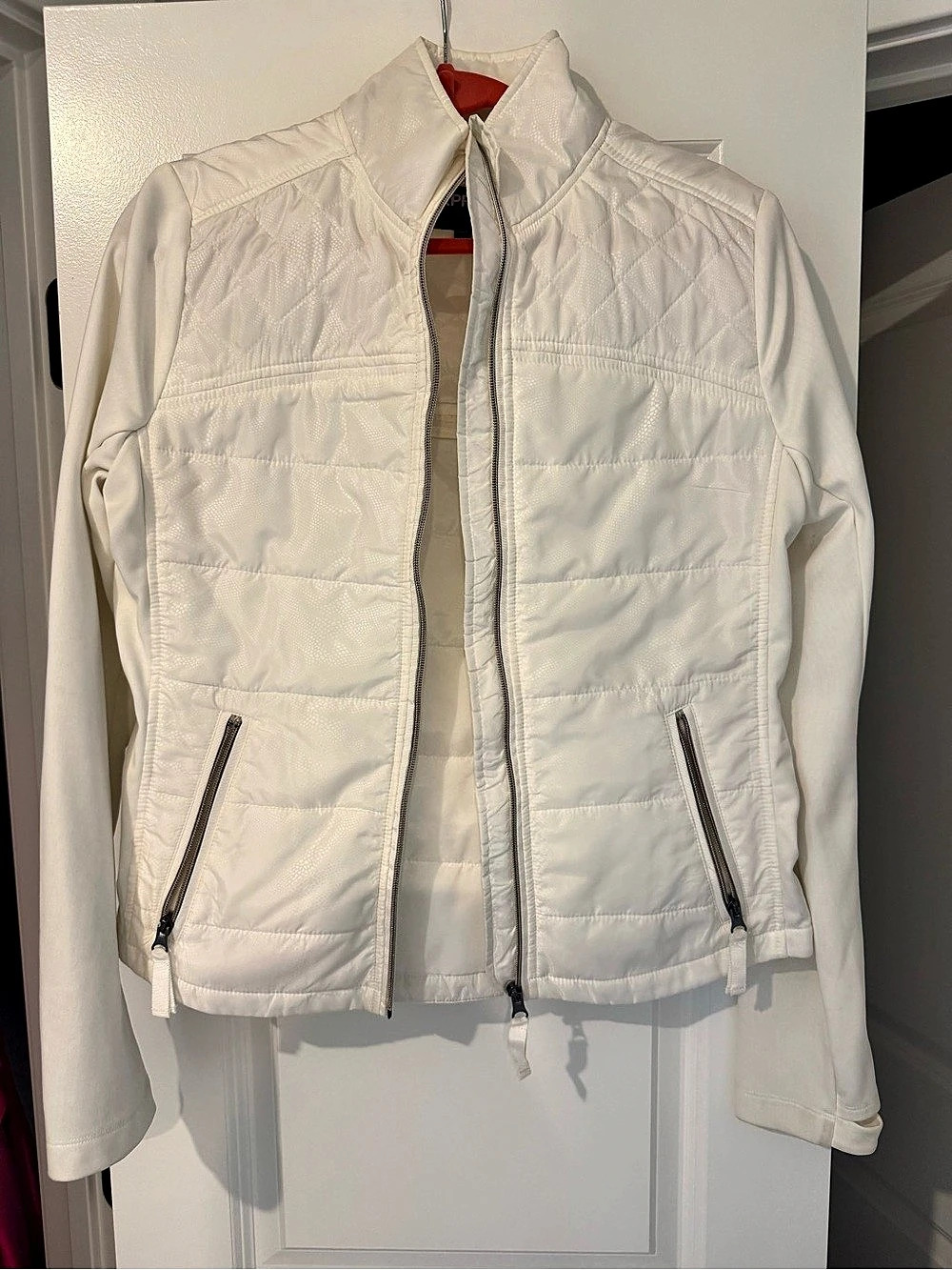 Express Women's White Quilted Vest Size L - Like New